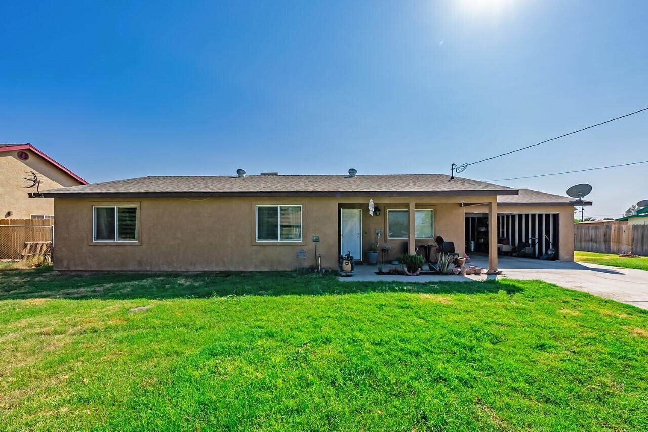 2013 Estes Avenue - Photo 1
