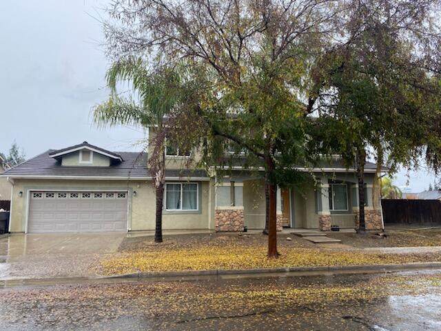 670 Almond Avenue - Photo 1