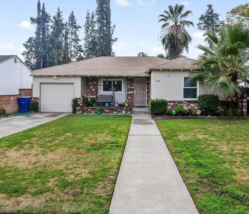 1144 Simpson Avenue - Photo 1