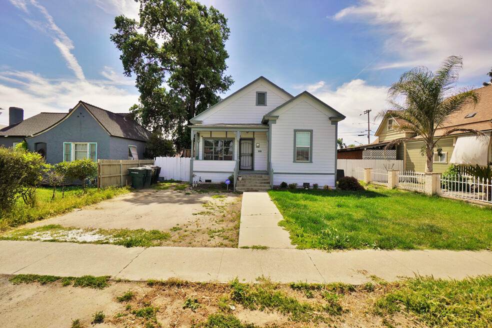 413 Central Avenue - Photo 1