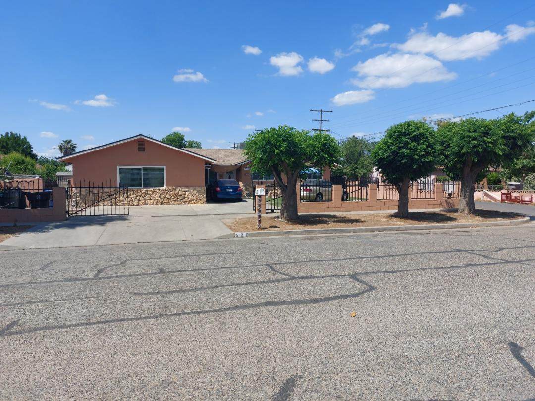 328 Elm Avenue - Photo 1