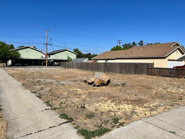 324 2nd Avenue - Photo 1