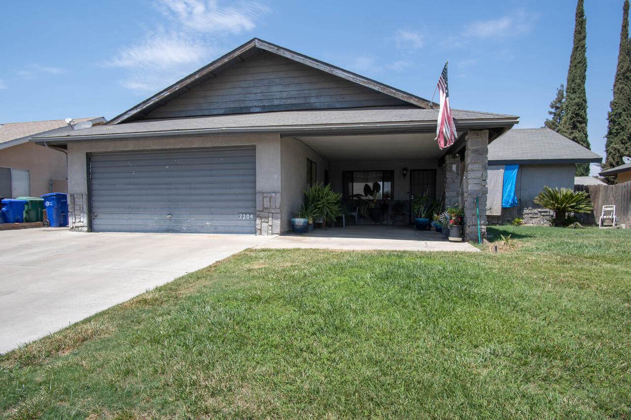 2204 Kings Cross Way - Photo 1