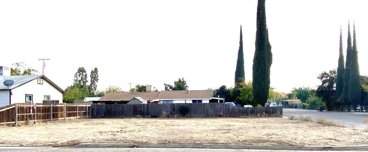 Kern Avenue - Photo 1