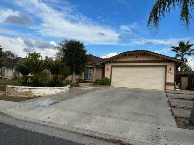 826 Charles Street - Photo 1