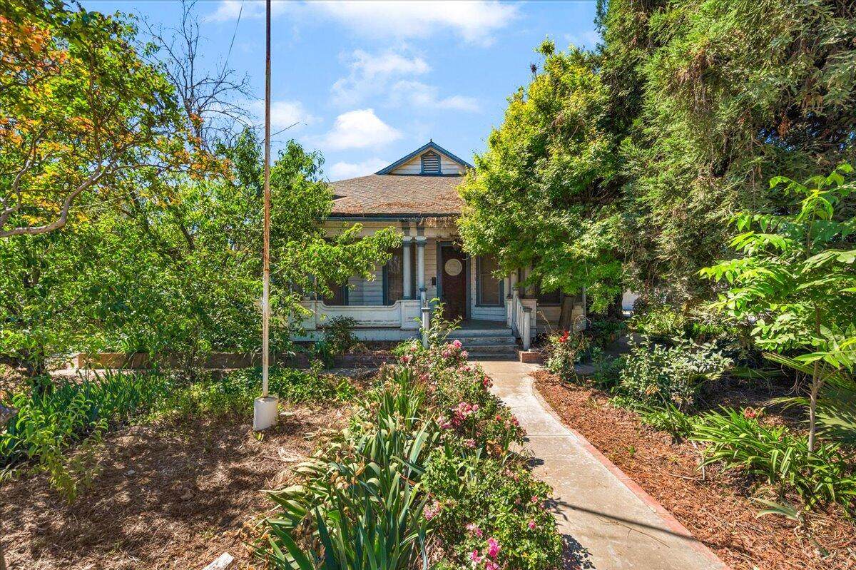 1447 Caldwell Avenue - Photo 1