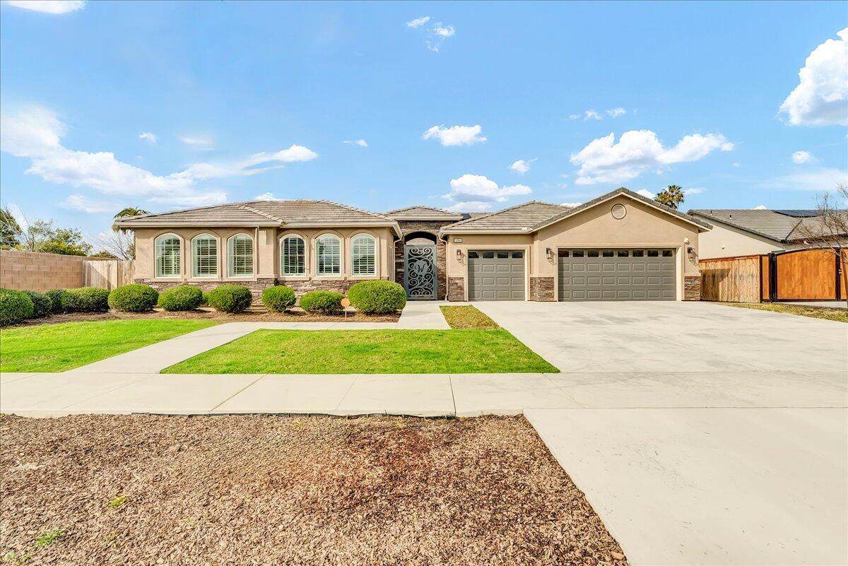 1684 Berkshire Lane - Photo 1