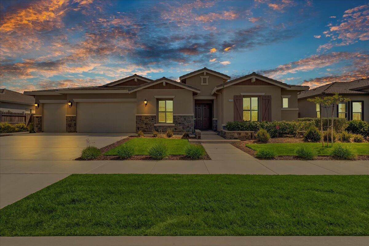 2219 Malone Street - Photo 1