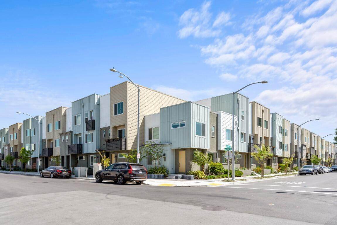 977 24th Street - Photo 1