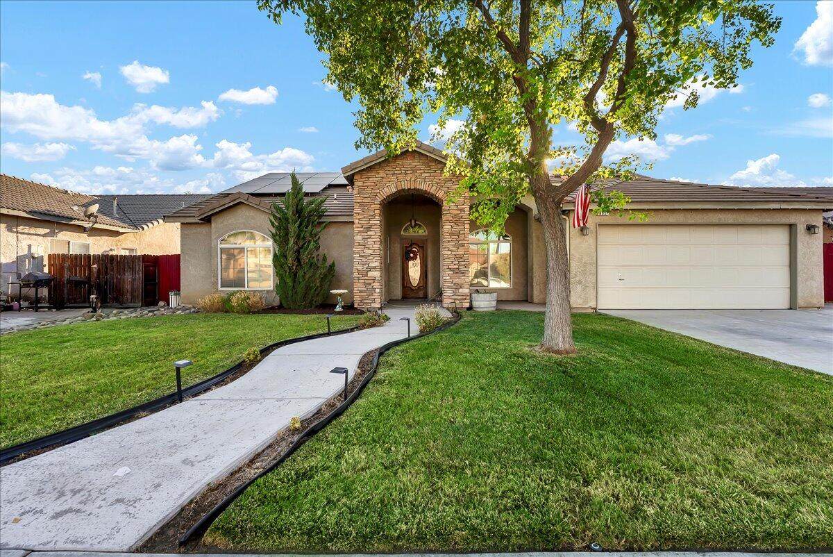 695 Crescent Lane - Photo 1