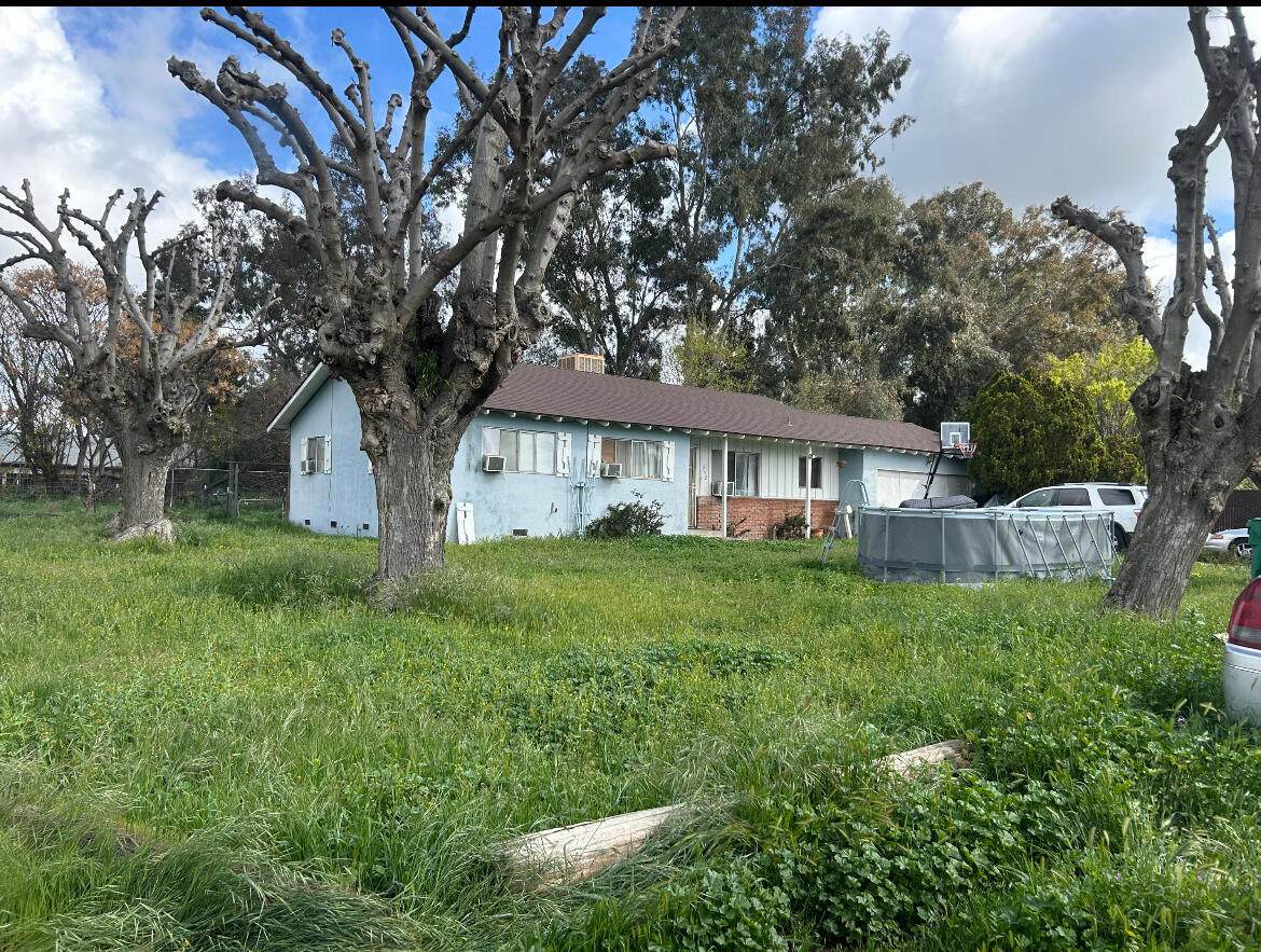 292 Villa Street - Photo 1