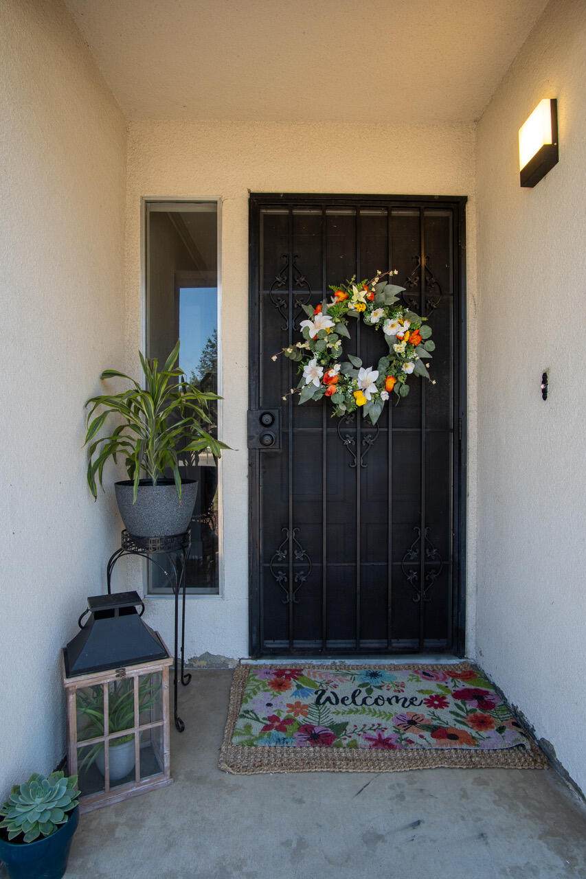 1740 Burke Street - Photo 1