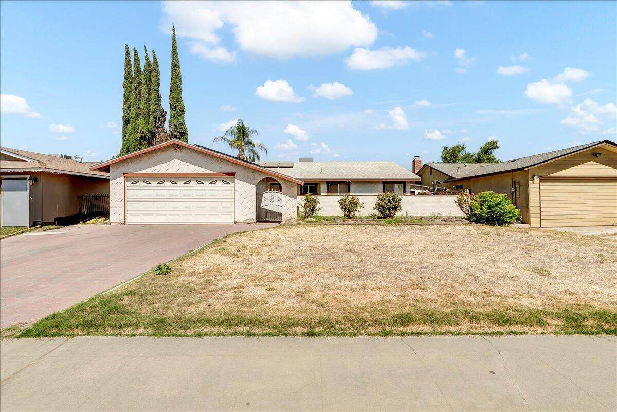 2310 Fontana Street - Photo 1