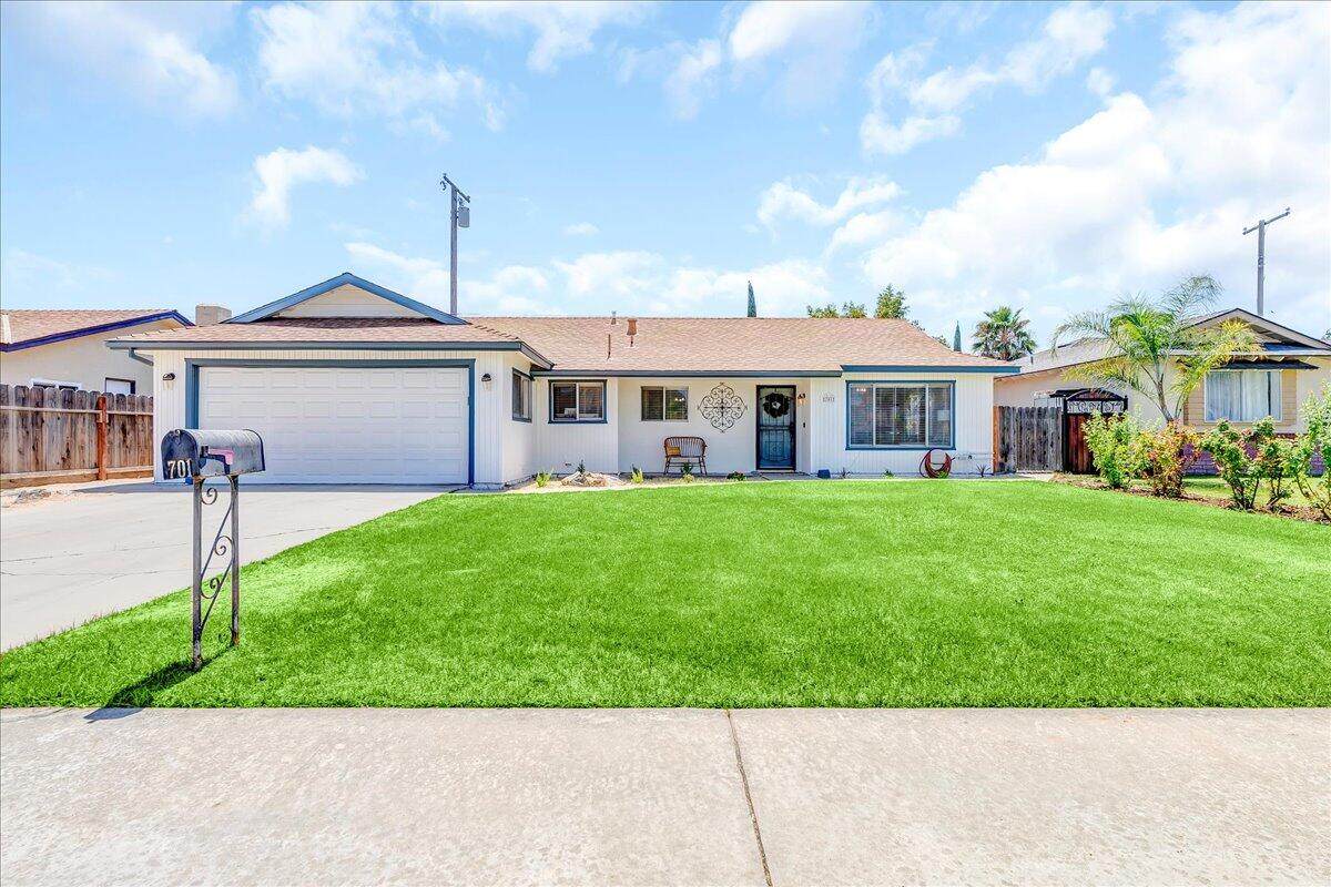 701 Theta Avenue - Photo 1