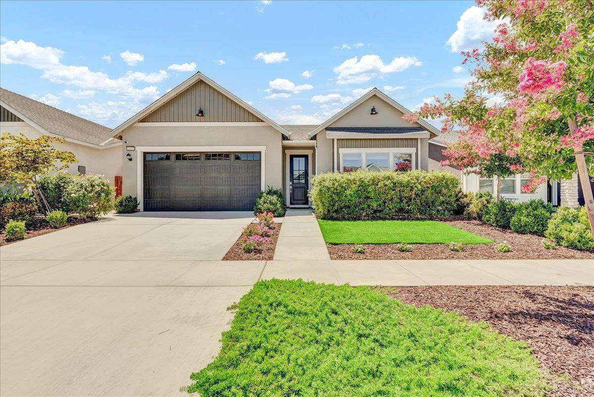 2427 Heather Lane - Photo 1
