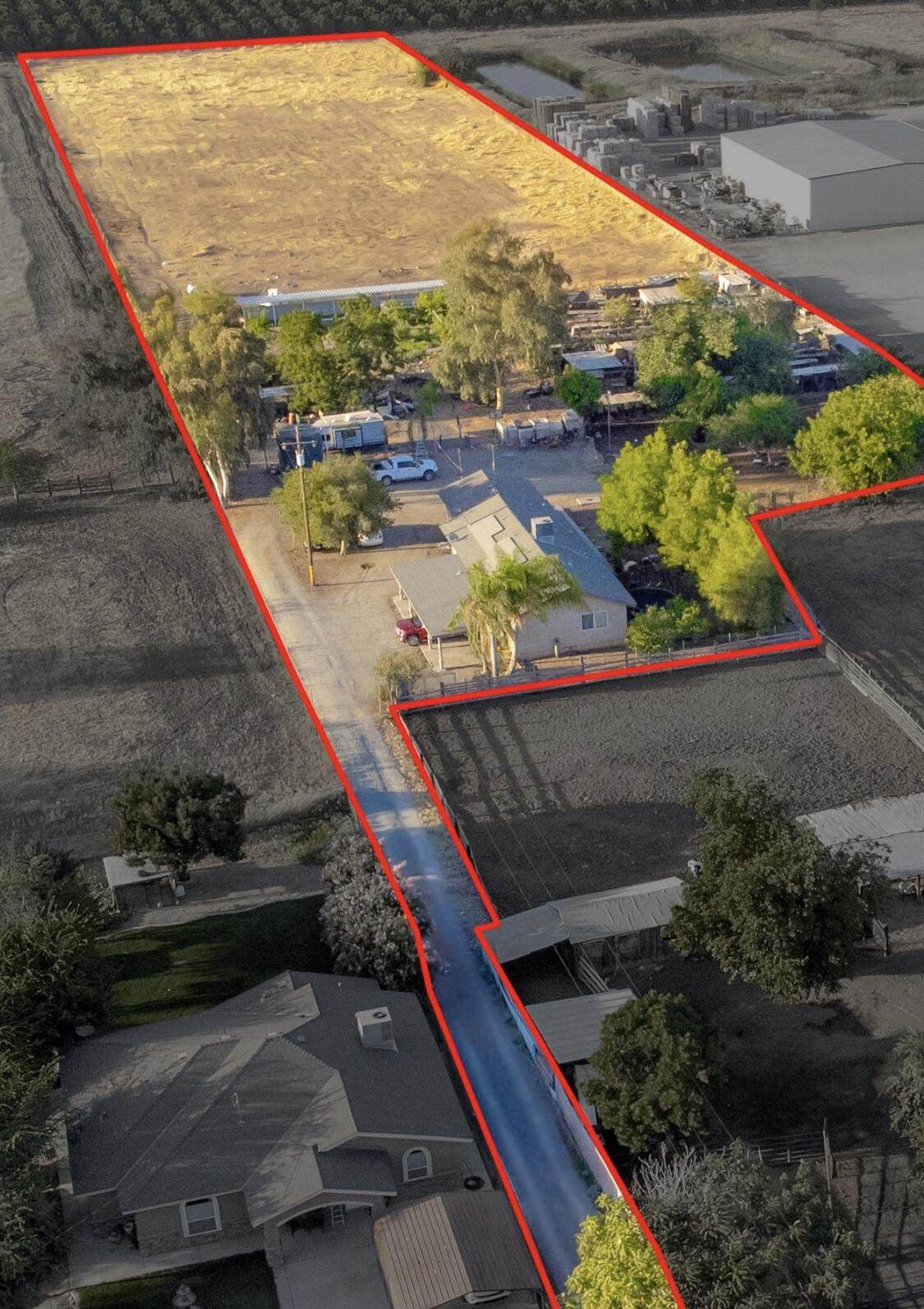 23478 Ave 96 - Photo 1