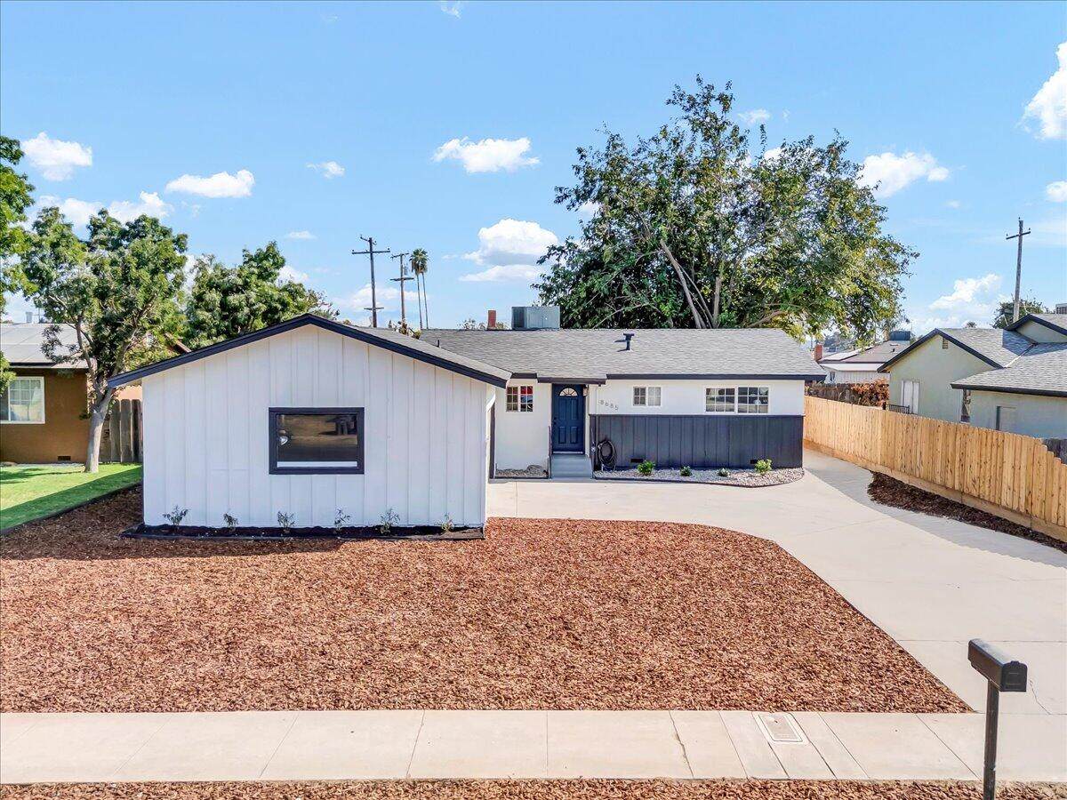 8685 Eddy Street - Photo 1