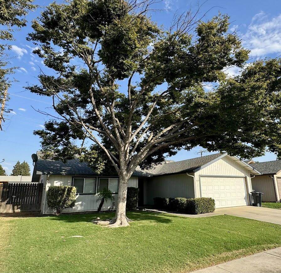 1060 Greenfield Drive - Photo 1