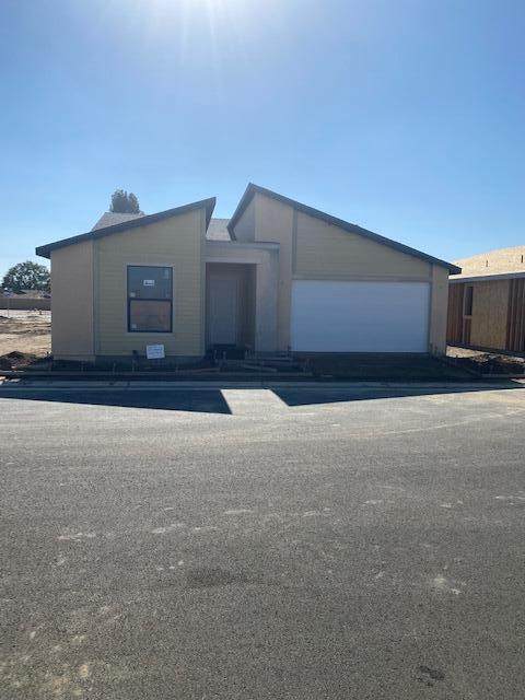 1049 Madrid Avenue - Photo 1