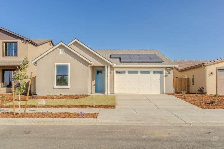 2234 Burke Street - Photo 1