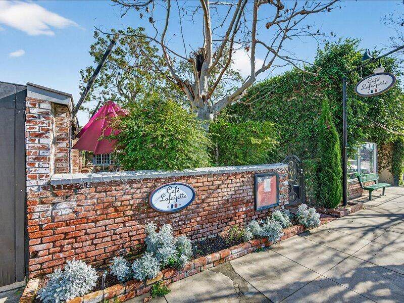 151 E Street - Photo 1