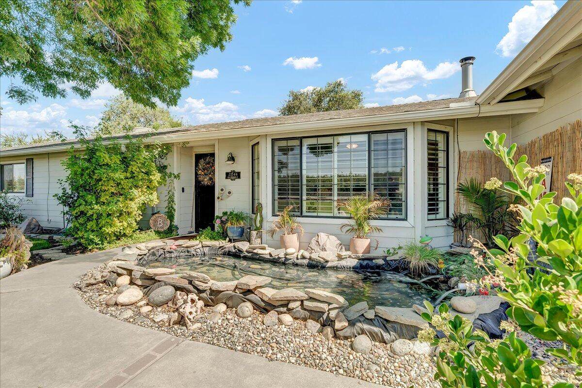 21544 Grangeville Boulevard - Photo 1