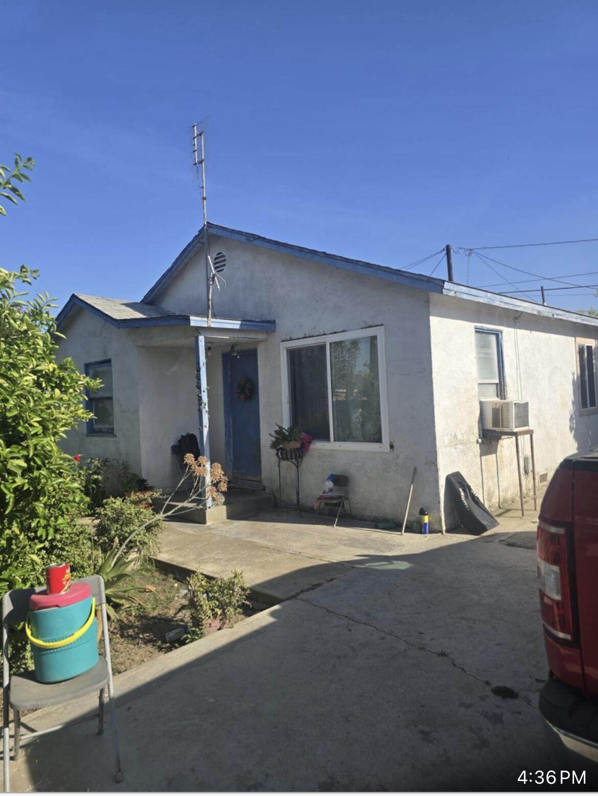 15743 Fuchsia Avenue - Photo 1