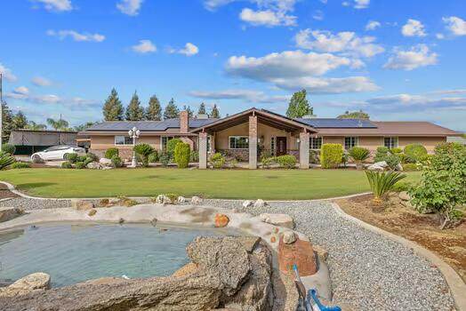 27906 Morgans Drive - Photo 1
