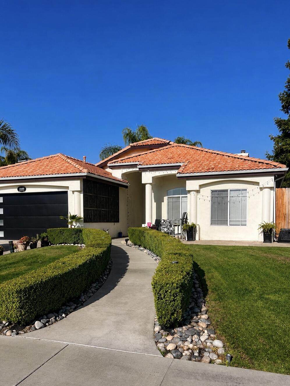 1344 Parkview Court - Photo 1