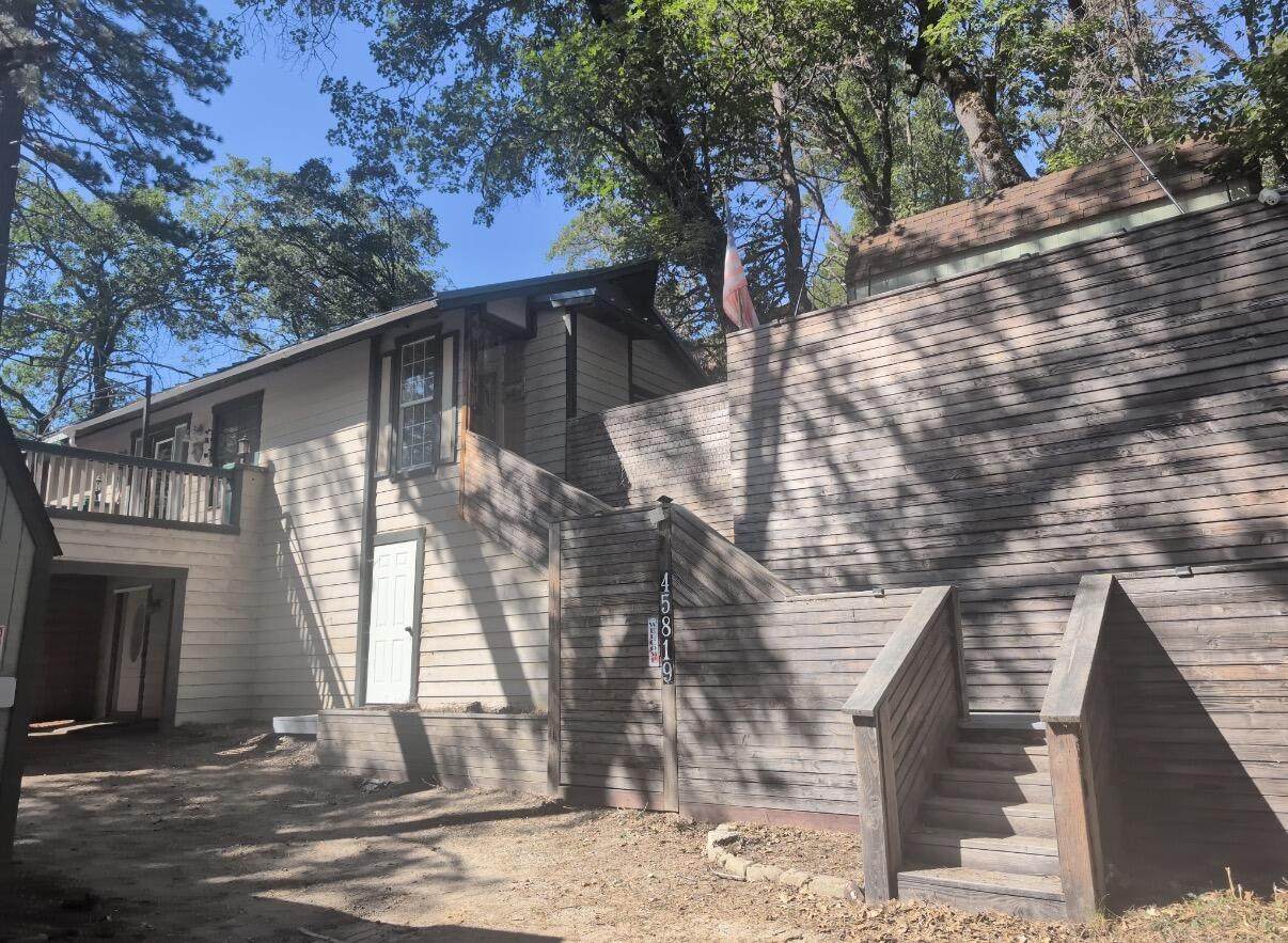 45819 Guhl Avenue - Photo 1