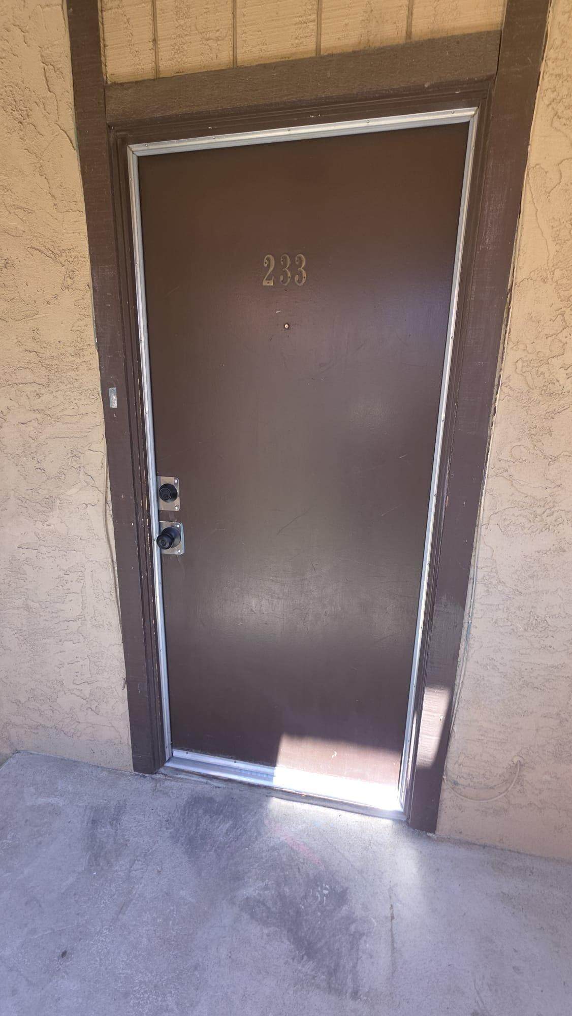1550-233 Ashlan Avenue - Photo 1