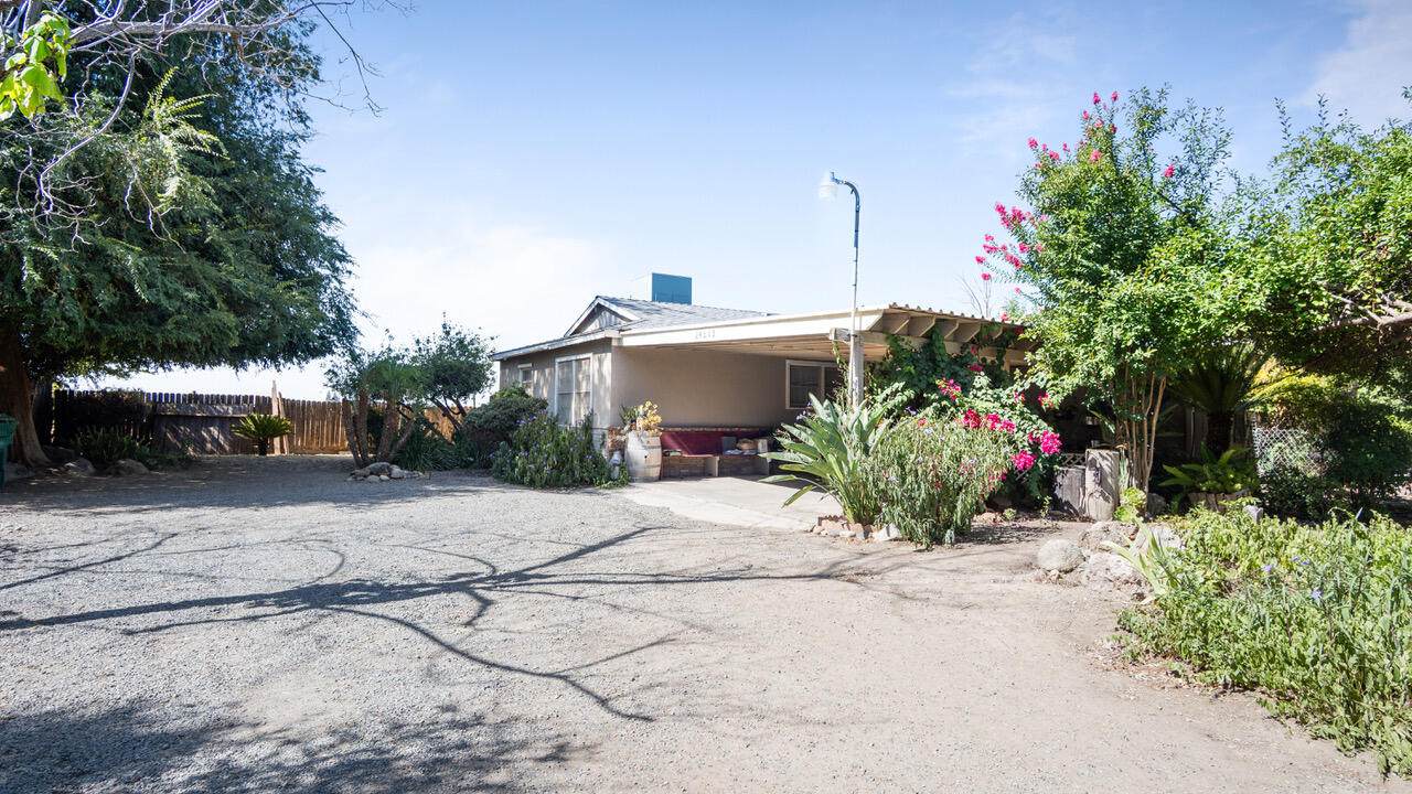 24351 Ave 216 - Photo 1