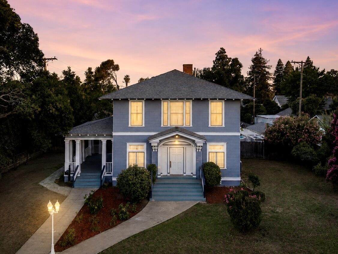401 Grove Avenue - Photo 1