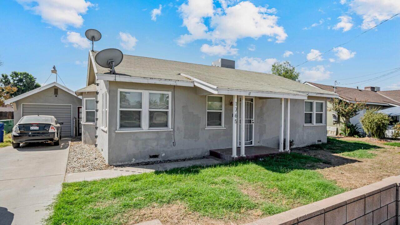 1765 Morton Avenue - Photo 1