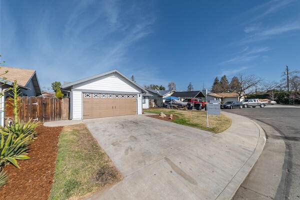 4526 Howard Avenue - Photo 1