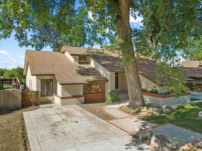 15136 Lipson Avenue - Photo 1
