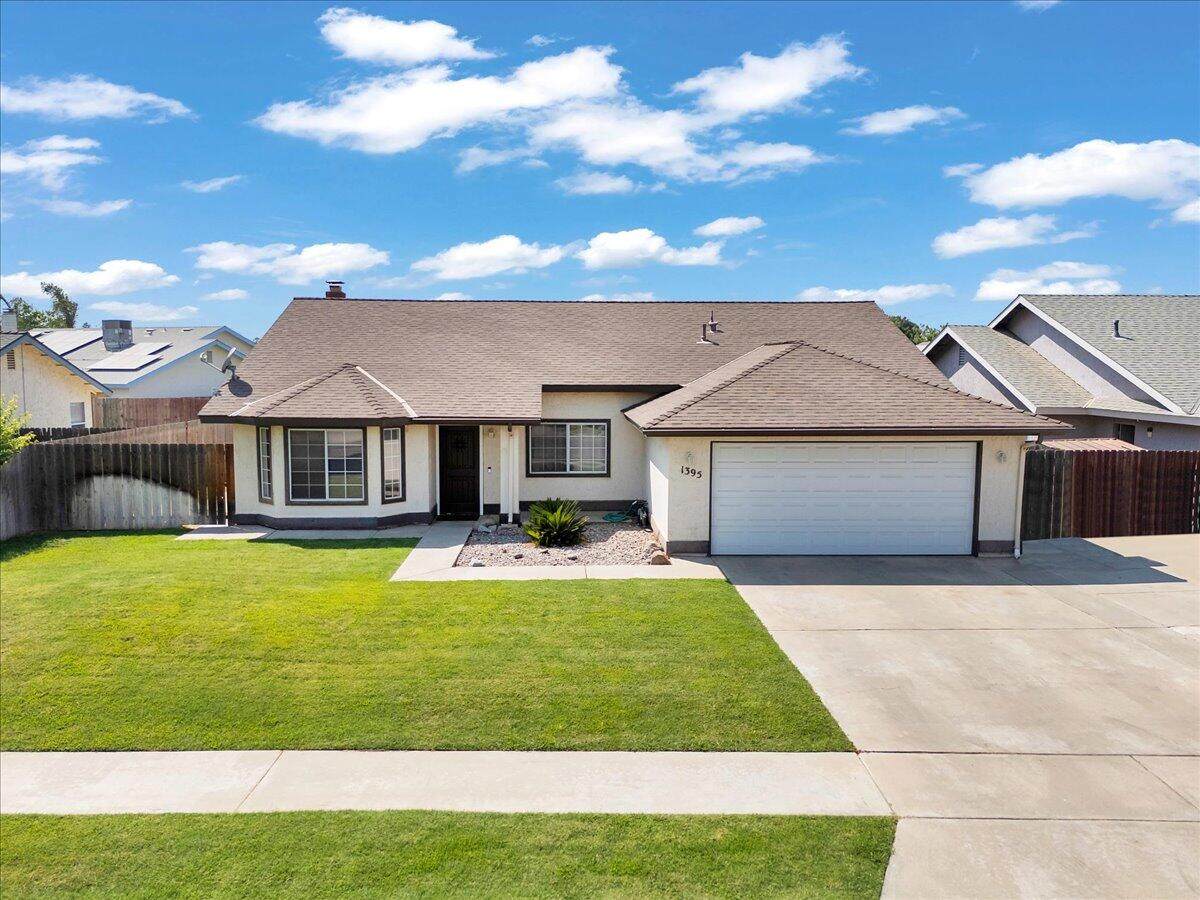 1395 Pine Drive - Photo 1