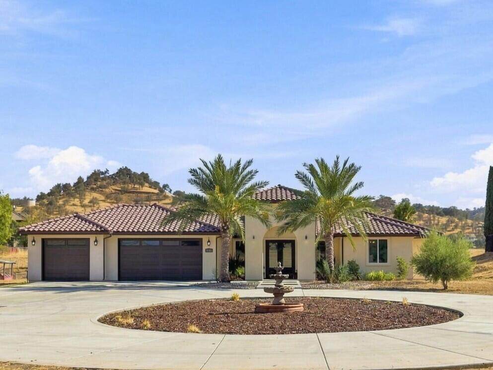32301 Pleasant Oak Drive - Photo 1