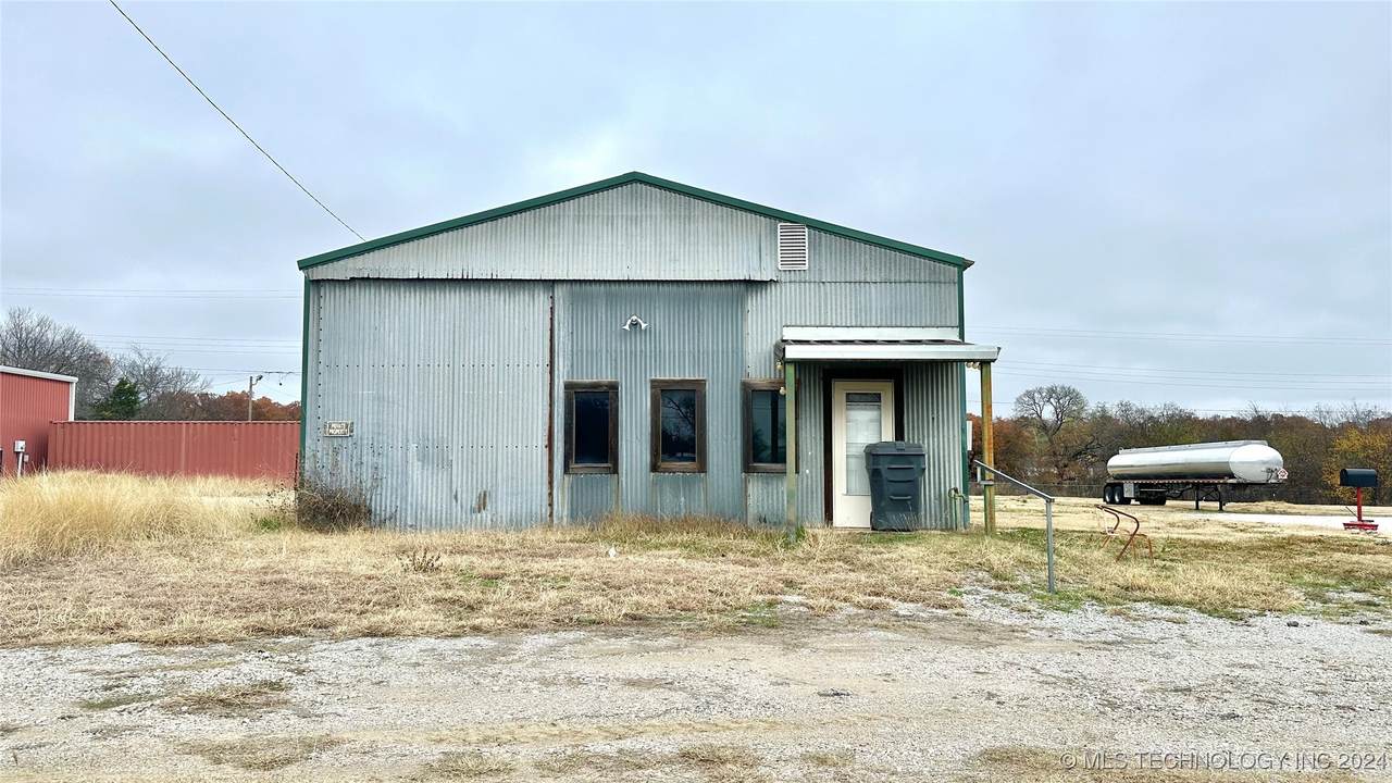 831 Veterans Boulevard - Photo 1