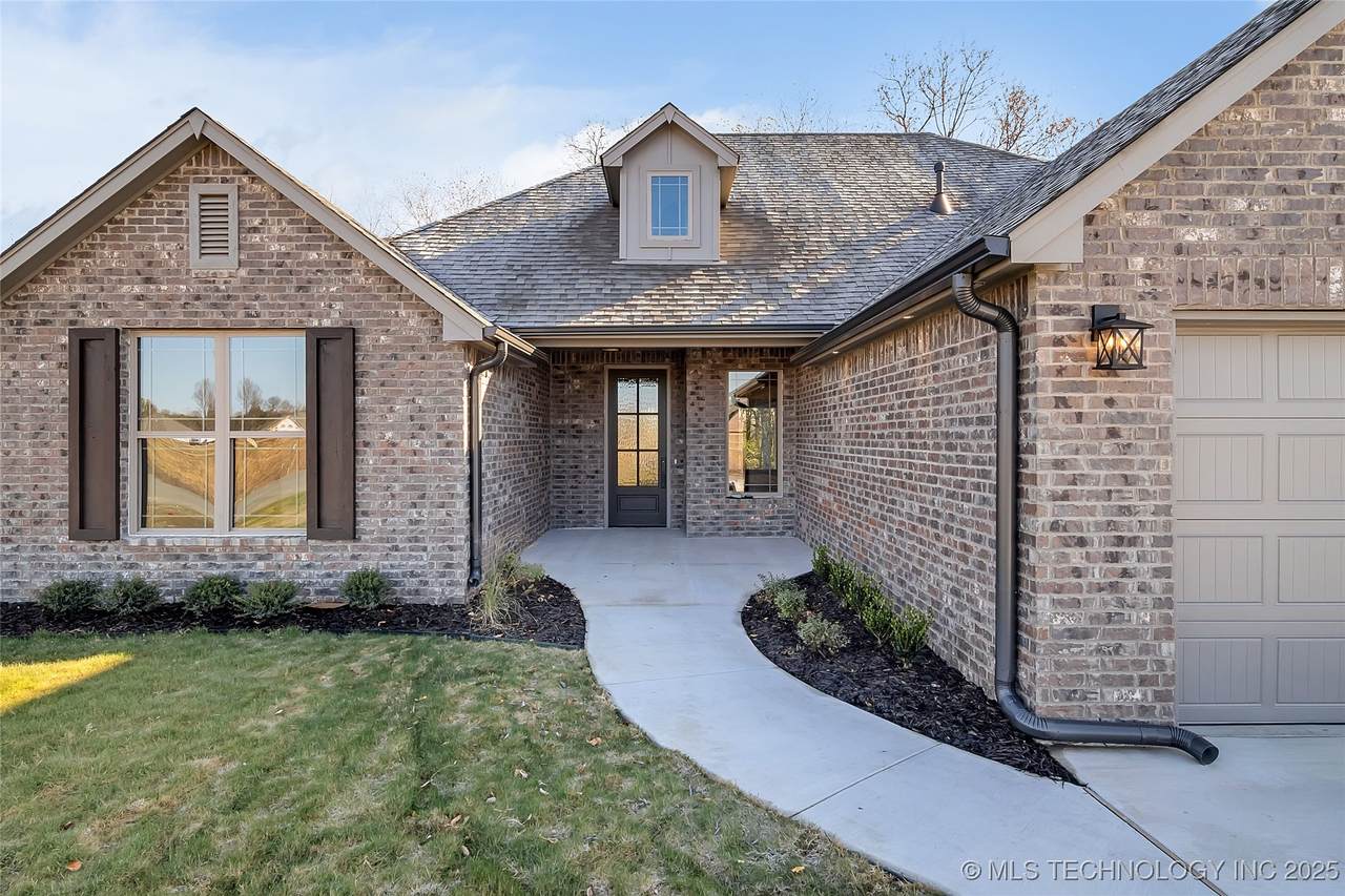 10570 Cross Oaks Drive - Photo 1