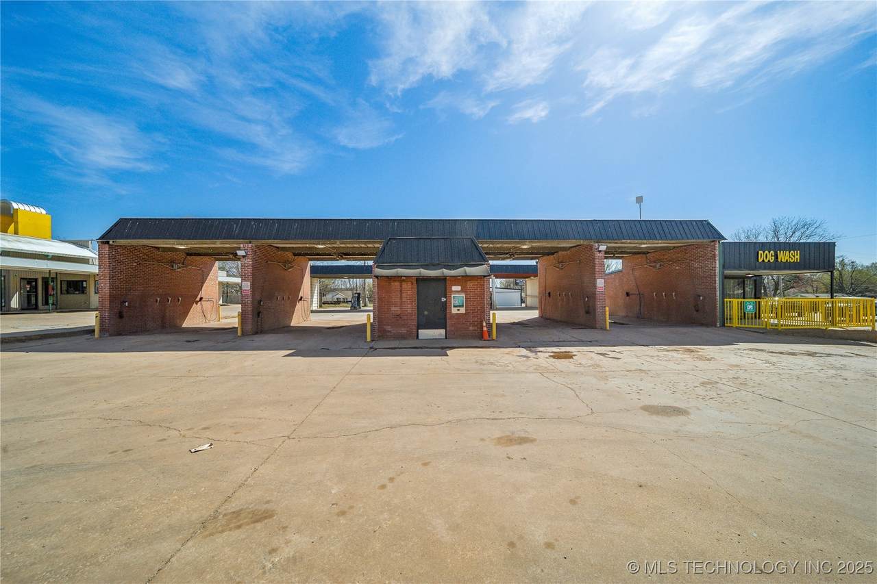 144 4th Avenue - Photo 1