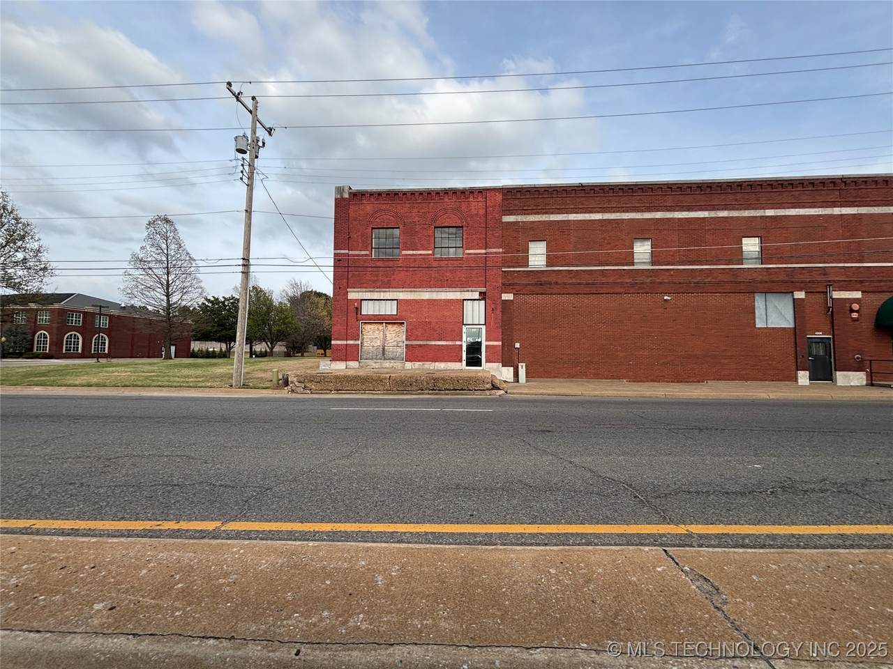 422 Main Street - Photo 1