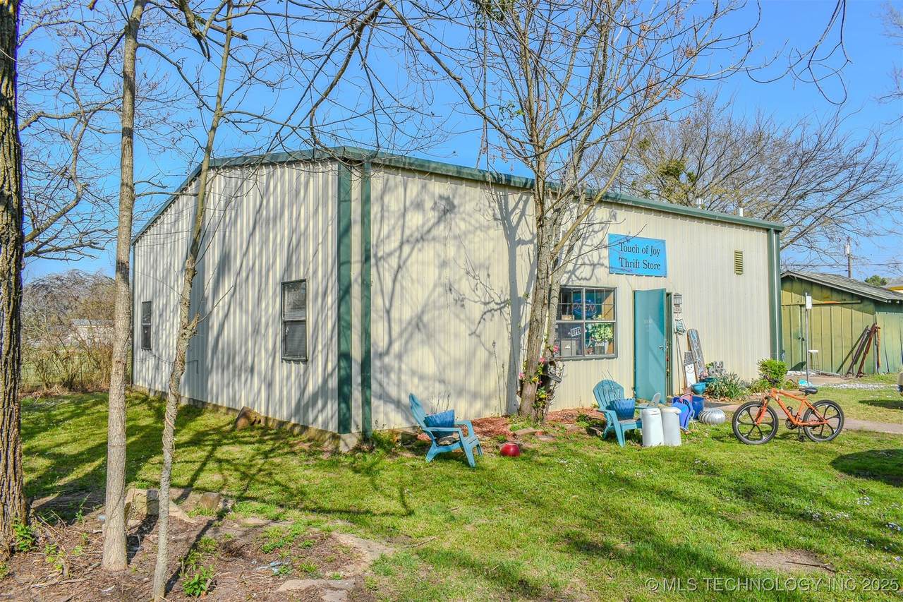 108 I Street - Photo 1