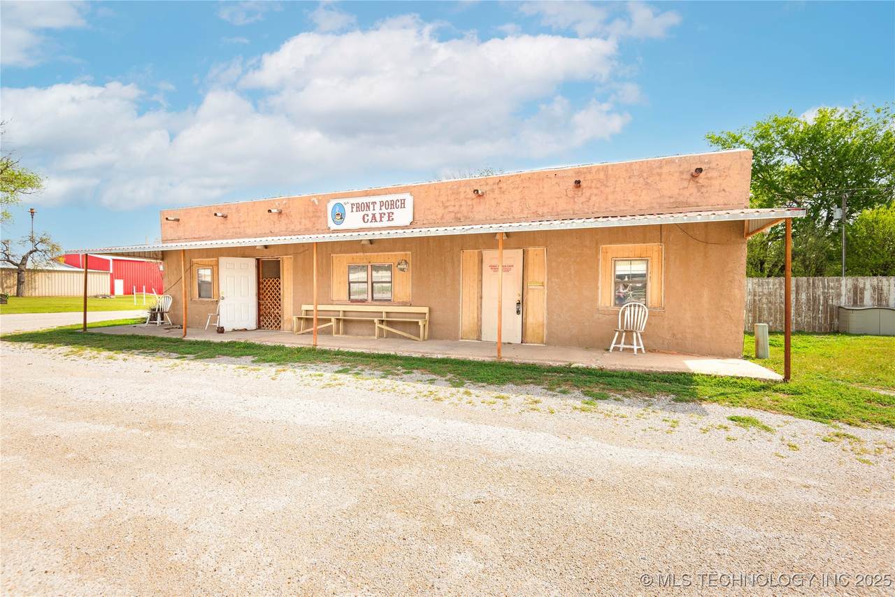 19057 Us Highway 77 - Photo 1