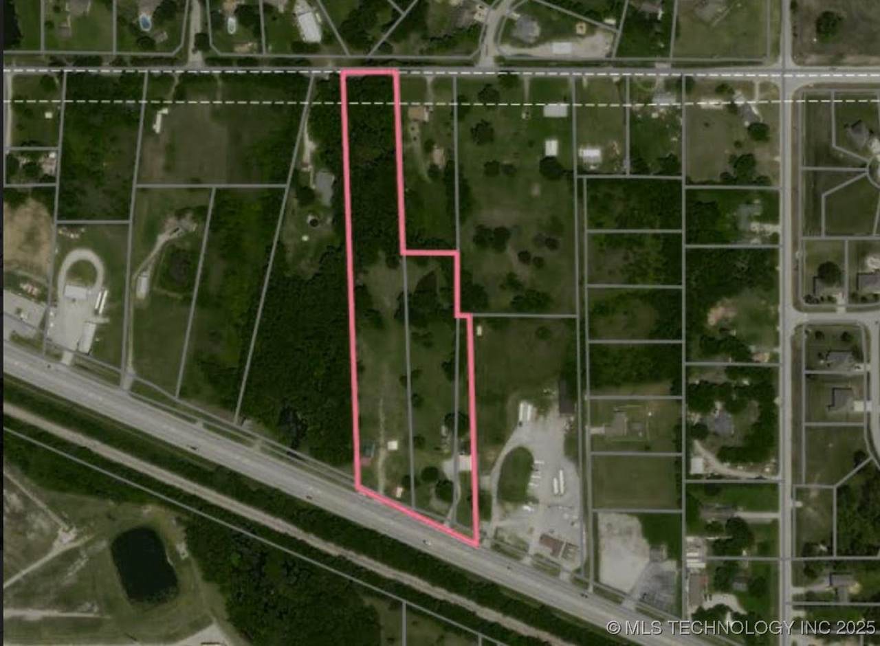 25245 State Hwy 51 - Photo 1