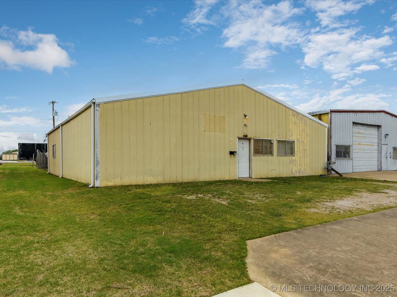 315 Bucy Avenue - Photo 1