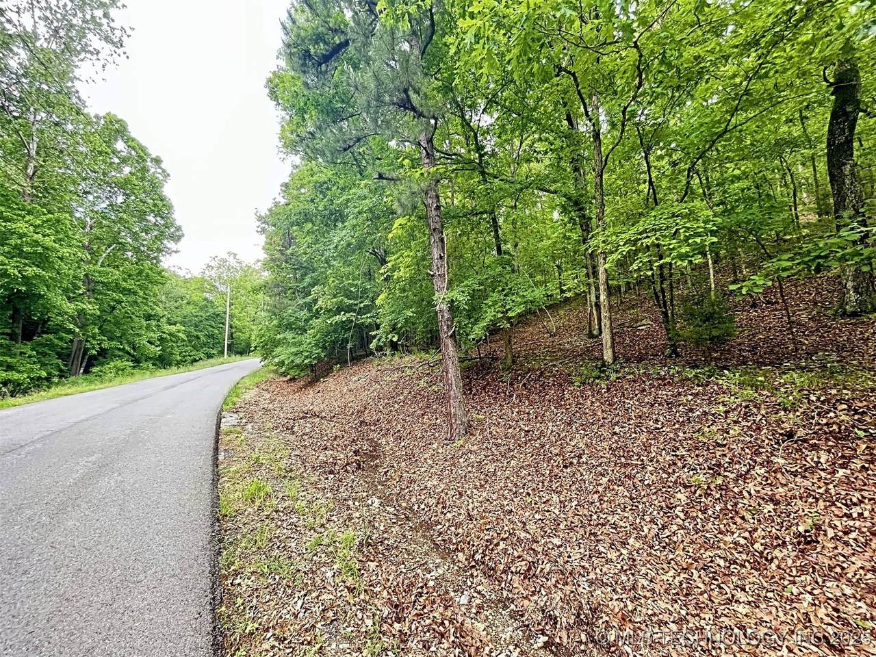 8128 Clear Creek Road - Photo 1