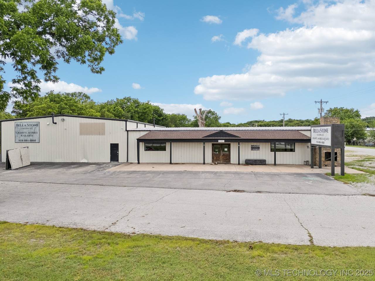 13802 Union Place - Photo 1