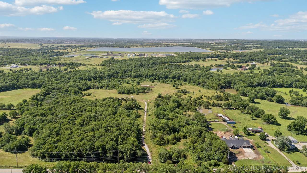 16800 11th Street - Photo 1