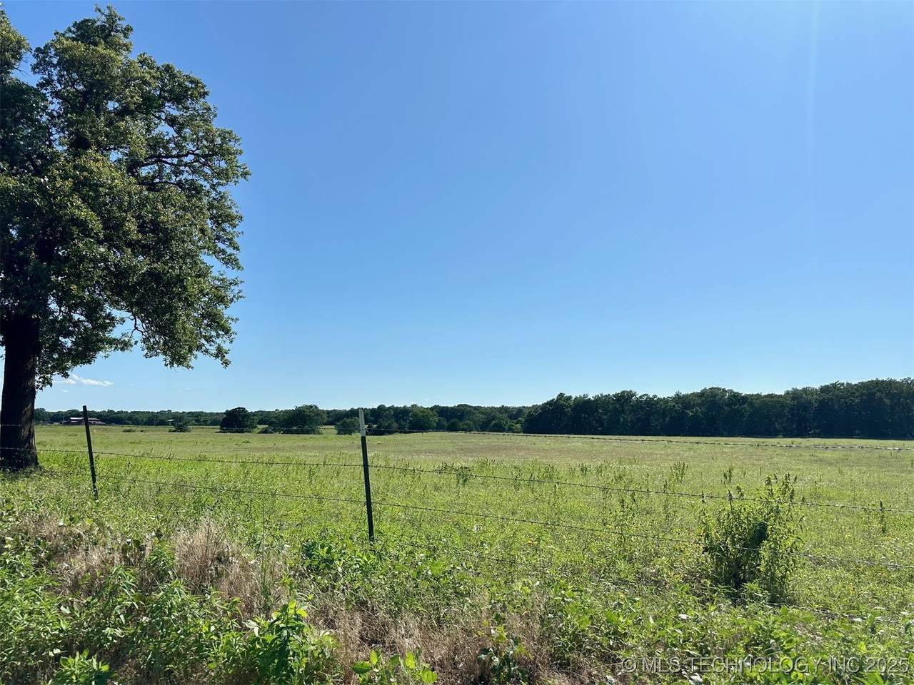 Edge Road - Photo 1